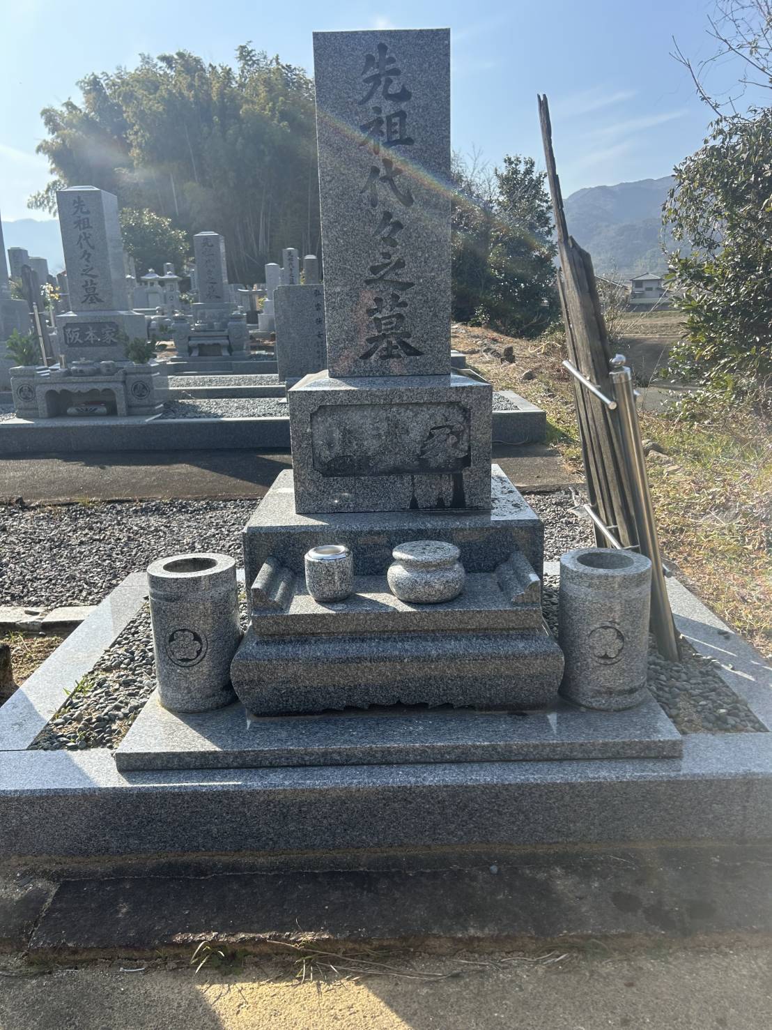 三重県のお墓掃除・コーティングなら守勝へ